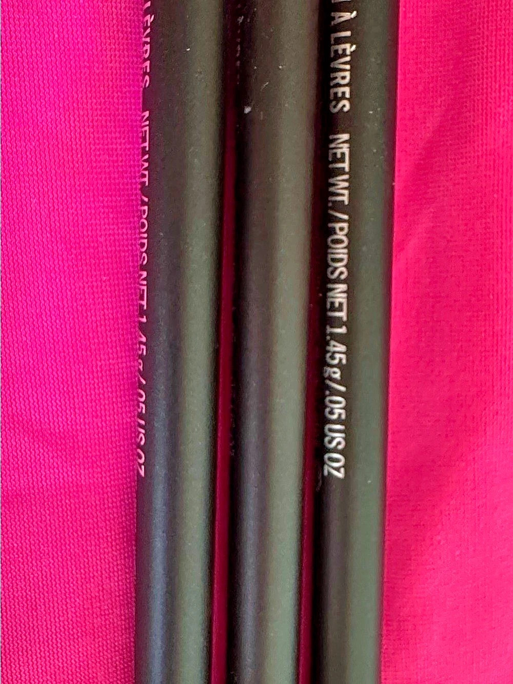 MAC HALF-RED lip pencil